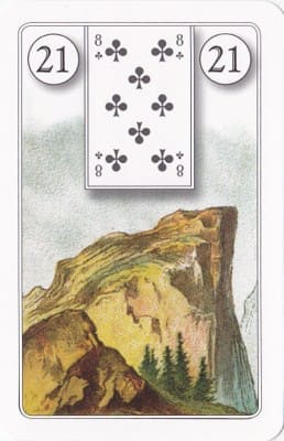 Imagem da Carta 21 do Baralho Cigano: A Montanha. A foto ilustra o artigo Significado das Cartas do Baralho Cigano ou Petit Lenormand do site Ori Mystyco.